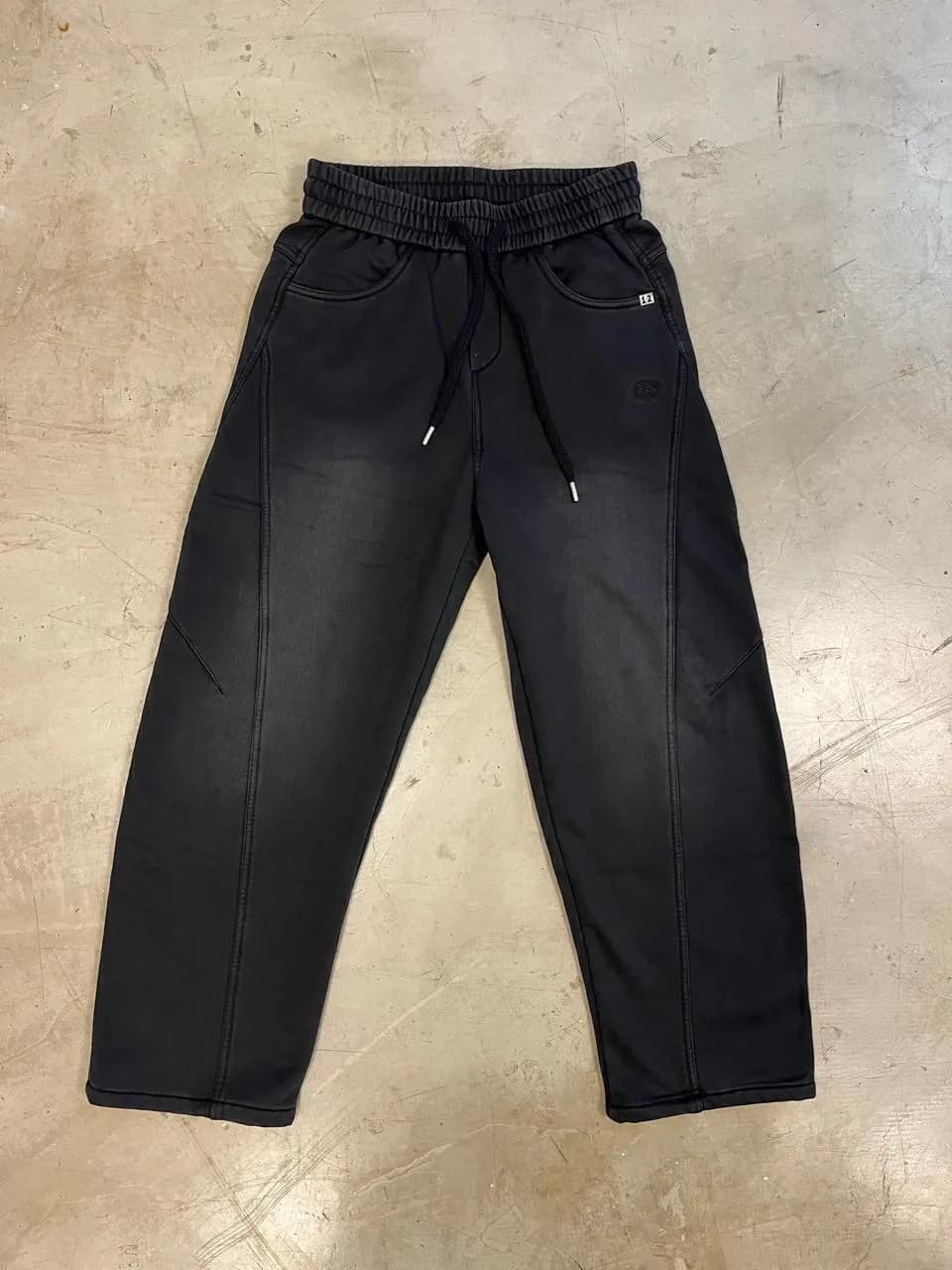 JOGGINGS DESGASTADO